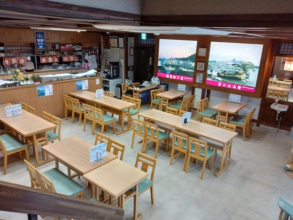 お食事処 南部屋 店内